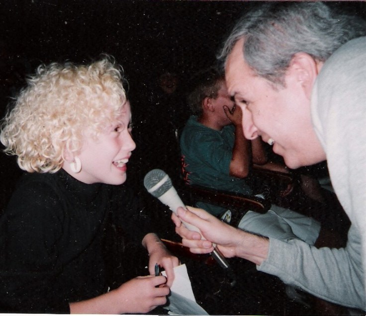 Gallery_32_Girl ALT.