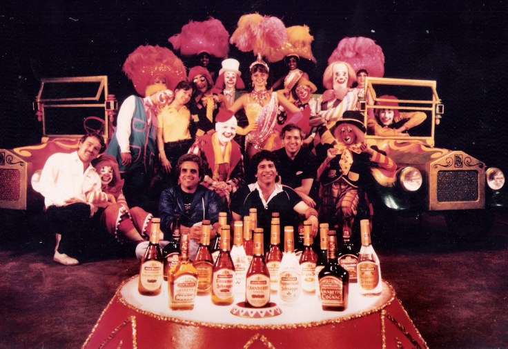 HWI 1982 Pedestal Display