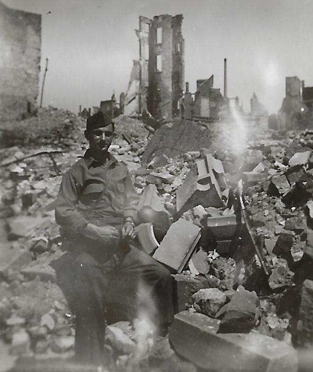 Dad in Frankfurt 300 dpi